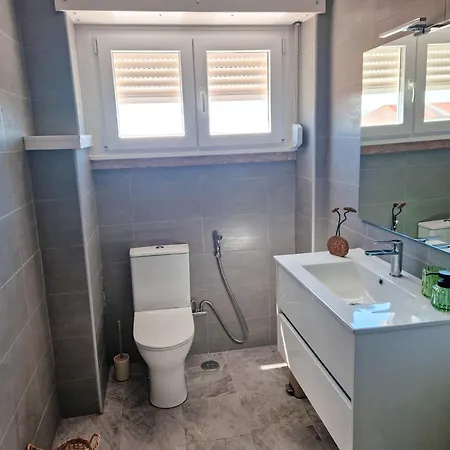 Riverfront 2 Bedrooms With Balcony * Cruz Quebrada