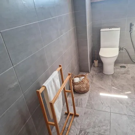 Riverfront 2 Bedrooms With Balcony * Cruz Quebrada