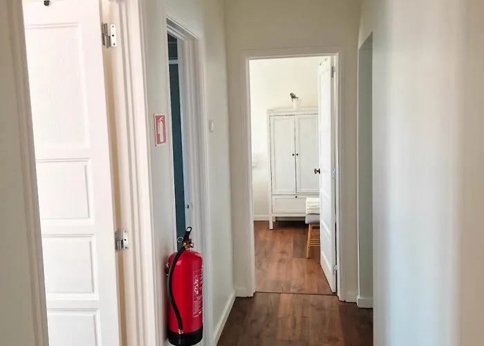 Διαμέρισμα Riverfront 2 Bedrooms With Balcony *